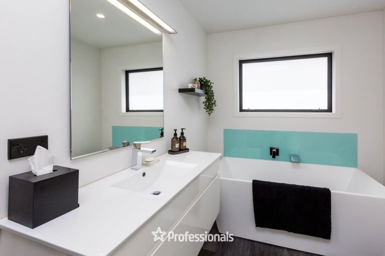 Photo of property in 36a Seddon Street, Wallaceville, Upper Hutt, 5018