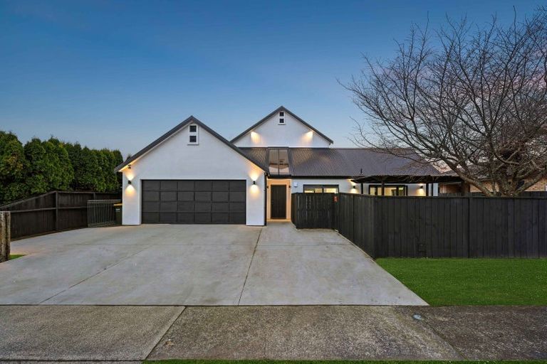Photo of property in 15 Blairgowrie Place, Rototuna North, Hamilton, 3210