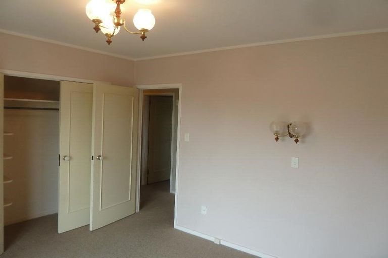 Photo of property in 55 Kurupae Road, Hilltop, Taupo, 3330