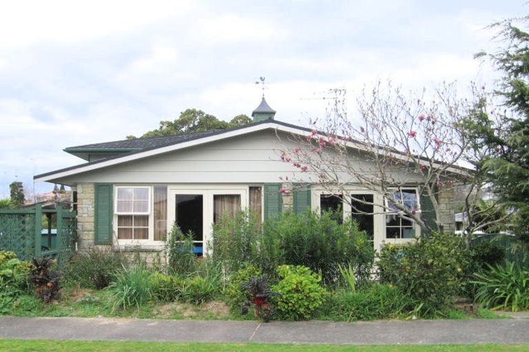 Photo of property in 10 Columba Place, Matua, Tauranga, 3110