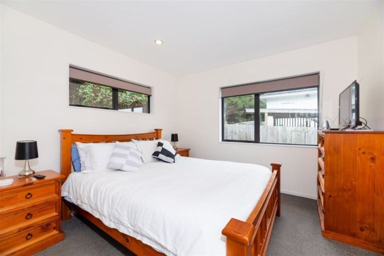Photo of property in 46a Brains Road, Kelston, Auckland, 0602