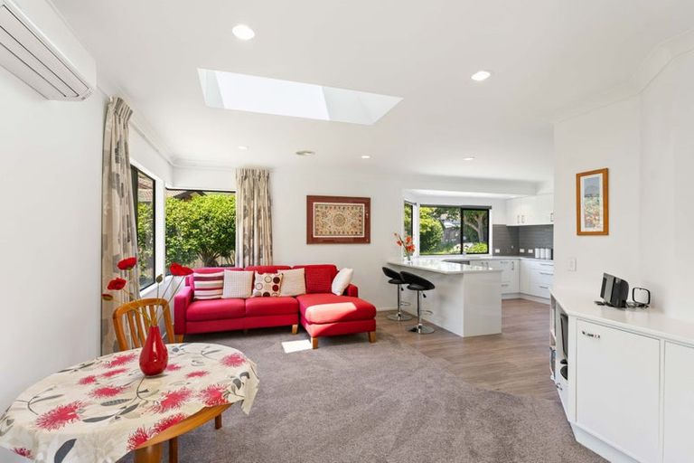 Photo of property in 30 Awanui Drive, Waikanae, 5036