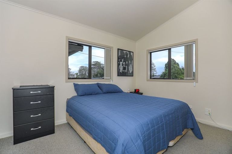 Photo of property in 51 Youngs Road, Papakura, 2110