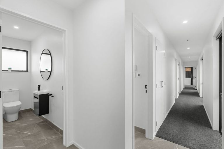 Photo of property in 28 Pistacia Place, Hornby, Christchurch, 8025