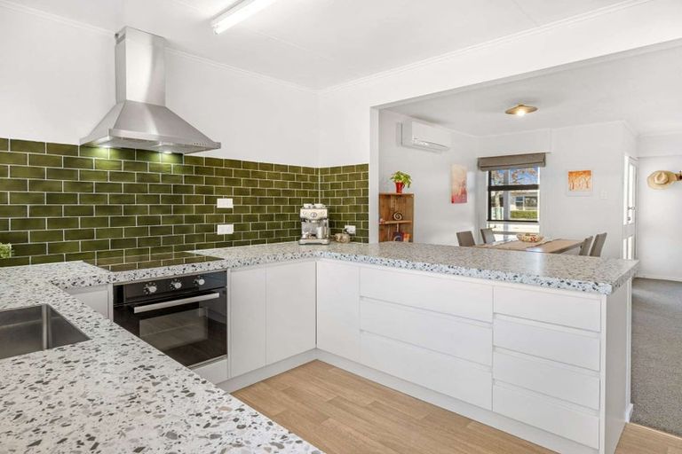 Photo of property in 1 Langley Avenue, Milson, Palmerston North, 4414