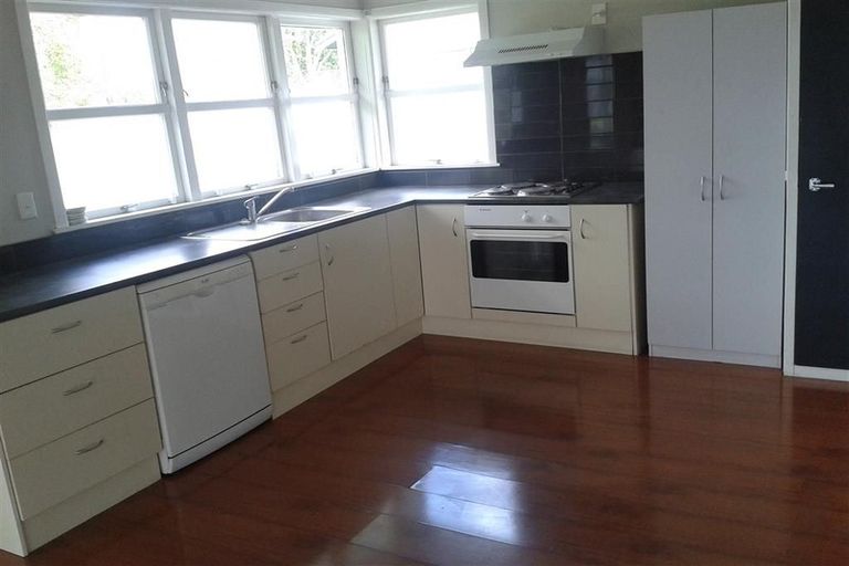 Photo of property in 24 Fairview Road, Western Heights, Rotorua, 3015