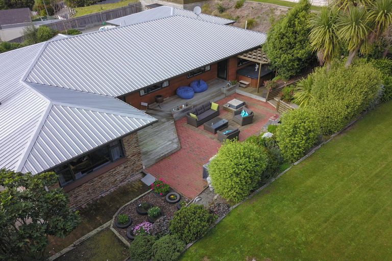 Photo of property in 15 Ashburn Street, Oamaru North, Oamaru, 9400