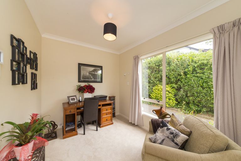 Photo of property in 224 Victoria Avenue, Hokowhitu, Palmerston North, 4410