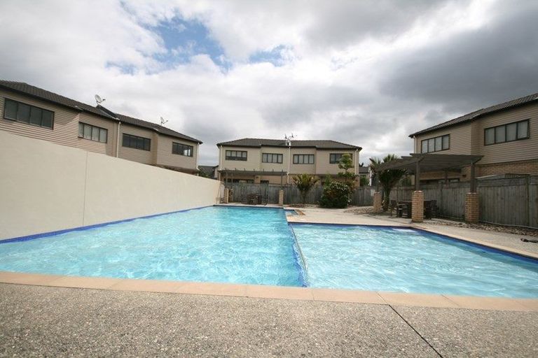 Photo of property in 22 Skip Lane, East Tamaki, Auckland, 2013