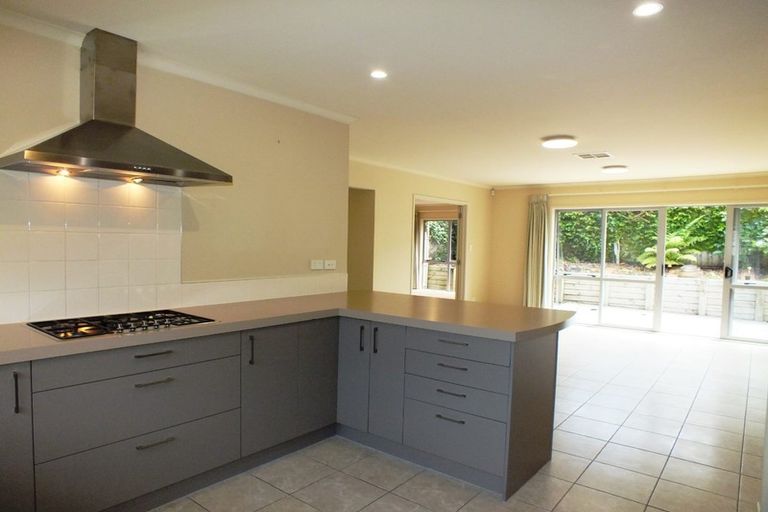 Photo of property in 29 Seamount Drive, Red Beach, 0932