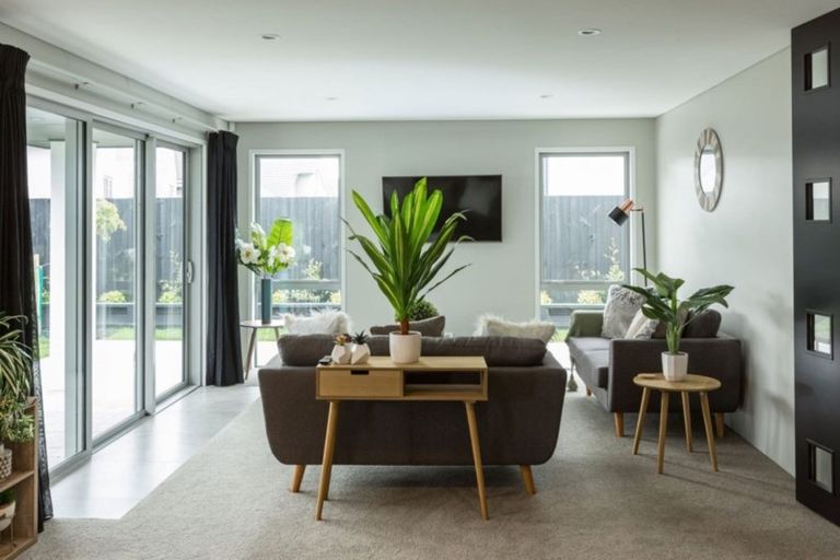 Photo of property in 33 Prestons Park Drive, Marshland, Christchurch, 8083