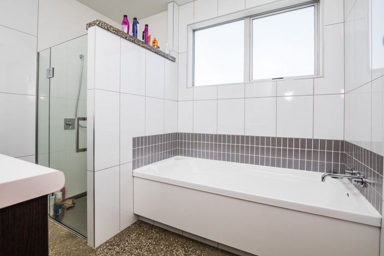 Photo of property in 43 Anne Street, Winton, 9720