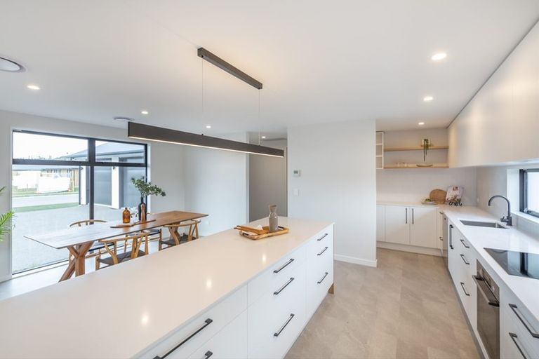 Photo of property in 12 Harrison Drive, Tikipunga, 0112