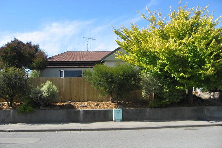 Photo of property in 17 Avenue Road, West End, Timaru, 7910