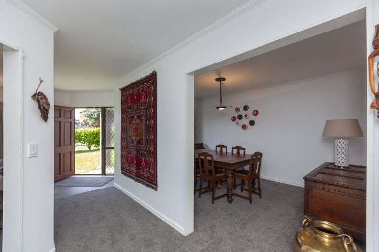 Photo of property in 5 Kotuku Drive, Paraparaumu Beach, Paraparaumu, 5032