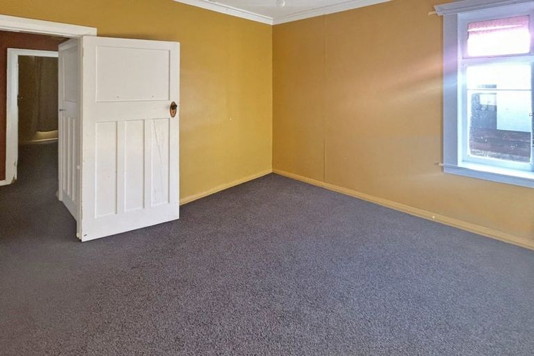 Photo of property in 37 Manuka Street, Castlecliff, Whanganui, 4501