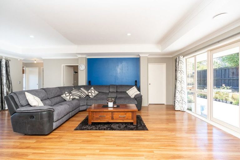 Photo of property in 8 Rochford Court, Hamilton East, Hamilton, 3216