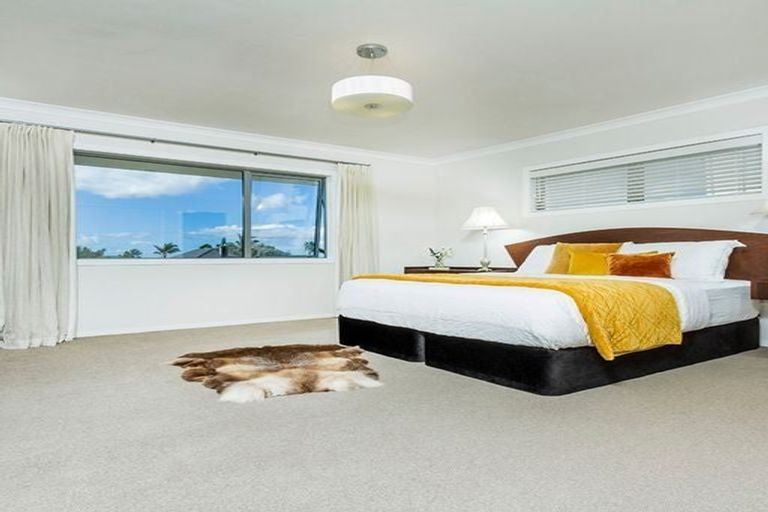 Photo of property in 1/2 Ocean View Road, Milford, Auckland, 0620