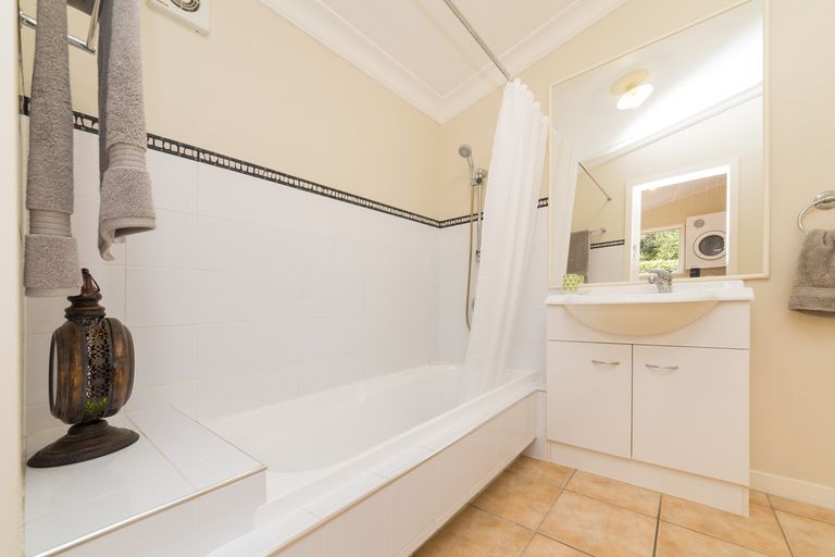 Photo of property in 224 Victoria Avenue, Hokowhitu, Palmerston North, 4410