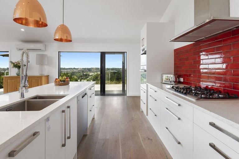 Photo of property in 393 Paremoremo Road, Paremoremo, Auckland, 0632