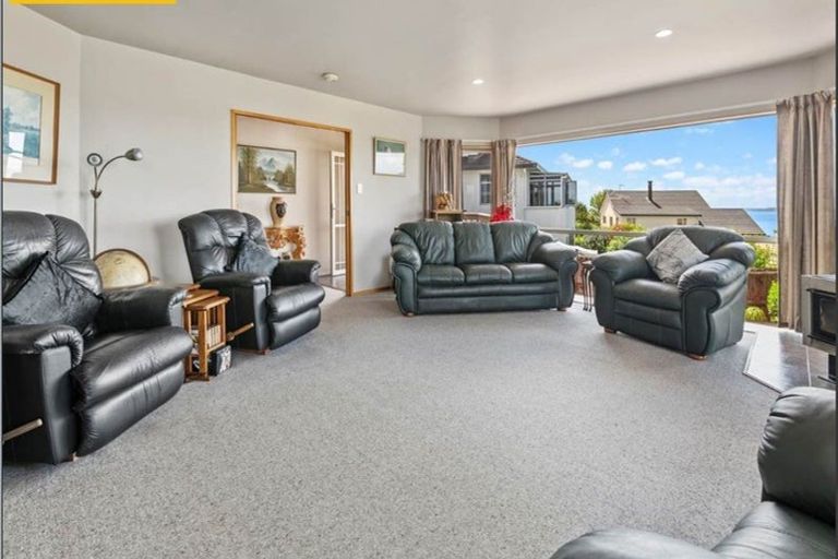 Photo of property in 136 West Hoe Heights, Orewa, 0931
