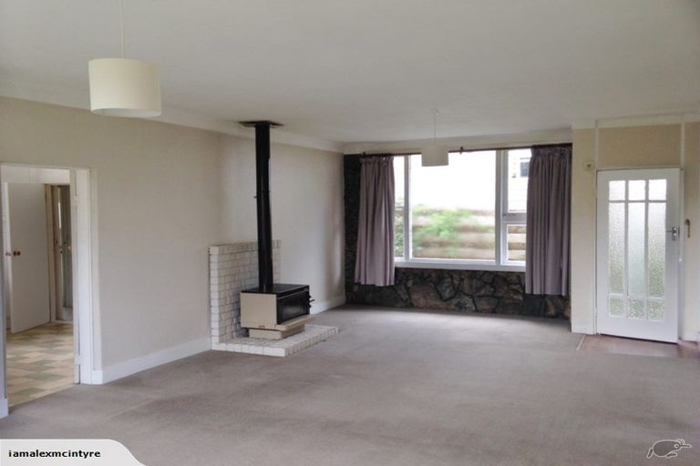 Photo of property in 60 D'oyly Drive, Stanmore Bay, Whangaparaoa, 0932