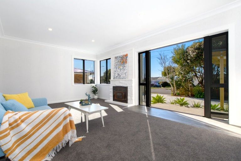 Photo of property in 21 Cameron Road, Te Puke, 3119