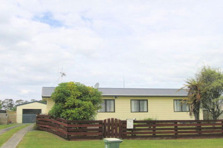 Photo of property in 6 Katterns Street, Katikati, 3129