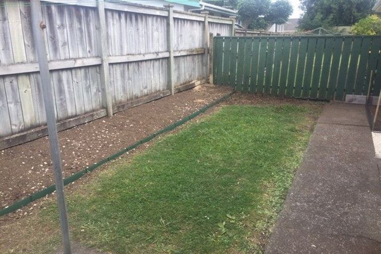 Photo of property in 2/75 Wallace Road, Papatoetoe, Auckland, 2025