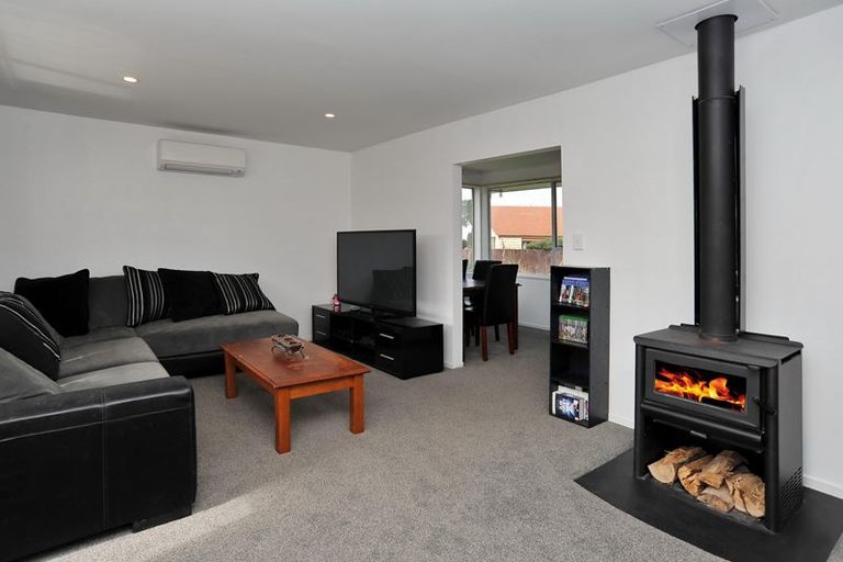 Photo of property in 119b Prestons Road, Redwood, Christchurch, 8051