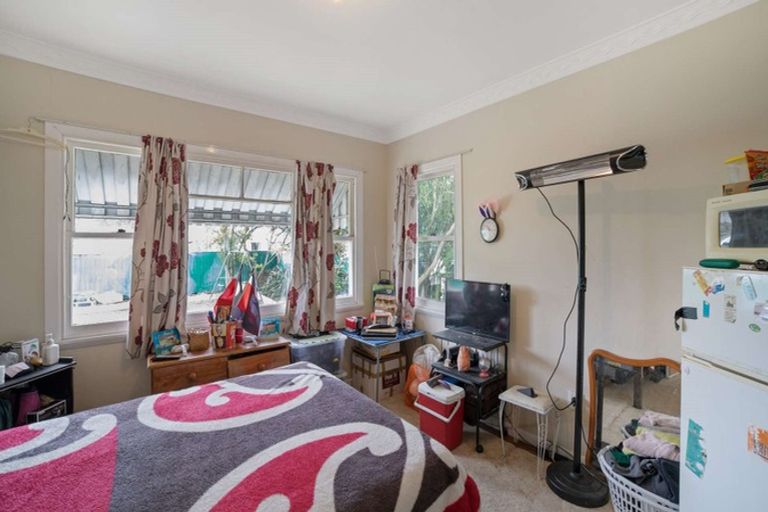 Photo of property in 17 De Lautour Road, Kaiti, Gisborne, 4010