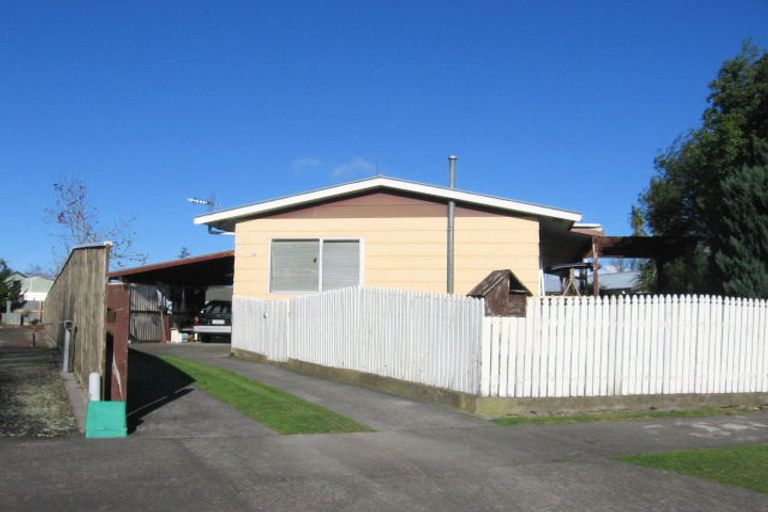 Photo of property in 22 Jupiter Street, Milson, Palmerston North, 4414