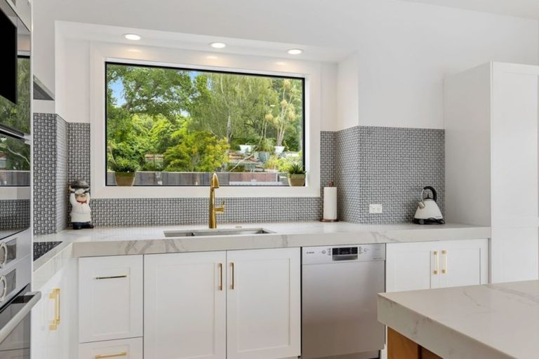 Photo of property in 36 Kahu Road, Fendalton, Christchurch, 8041