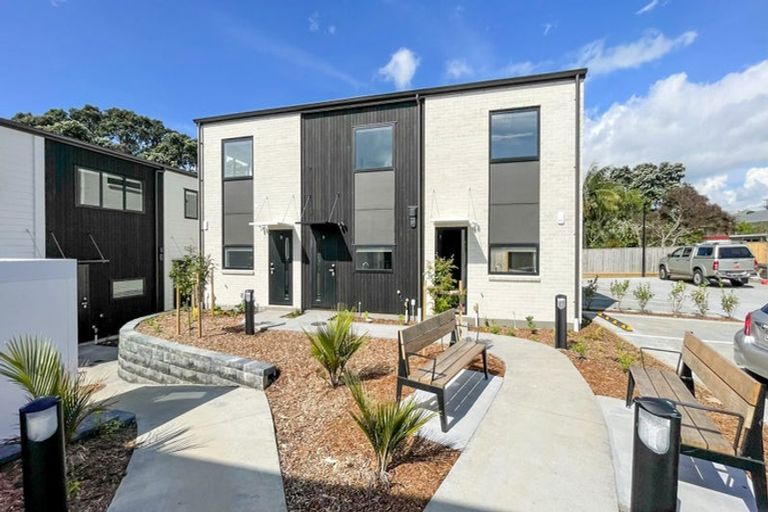 Photo of property in 19 Whanui Place, Mangere Bridge, Auckland, 2022