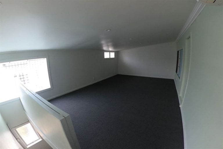 Photo of property in 1/178 Lake Road, Belmont, Auckland, 0622
