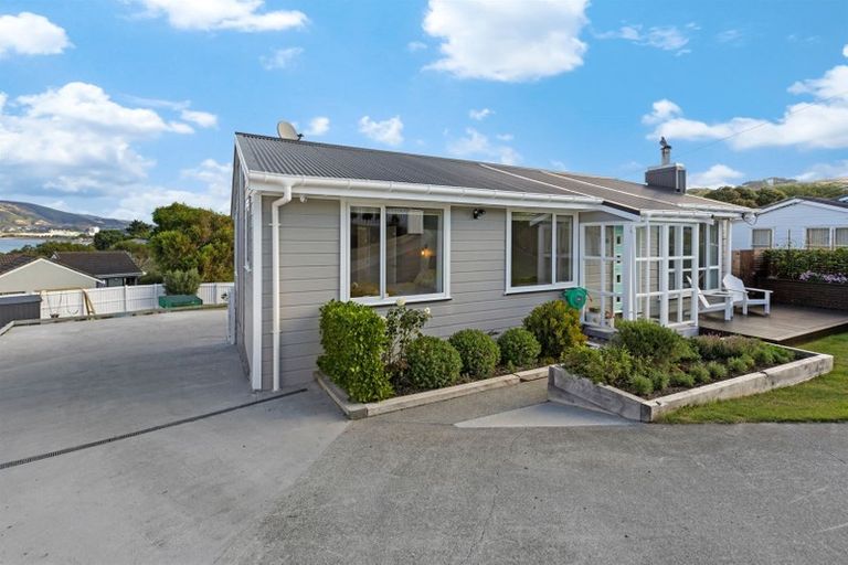 Photo of property in 81 Waiuta Street, Titahi Bay, Porirua, 5022
