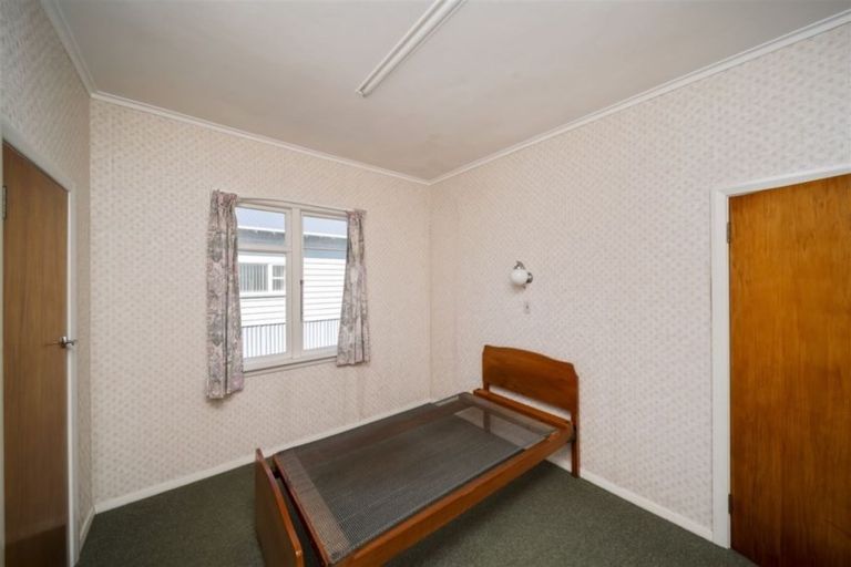 Photo of property in 12 Grey Street, Hawera, 4610