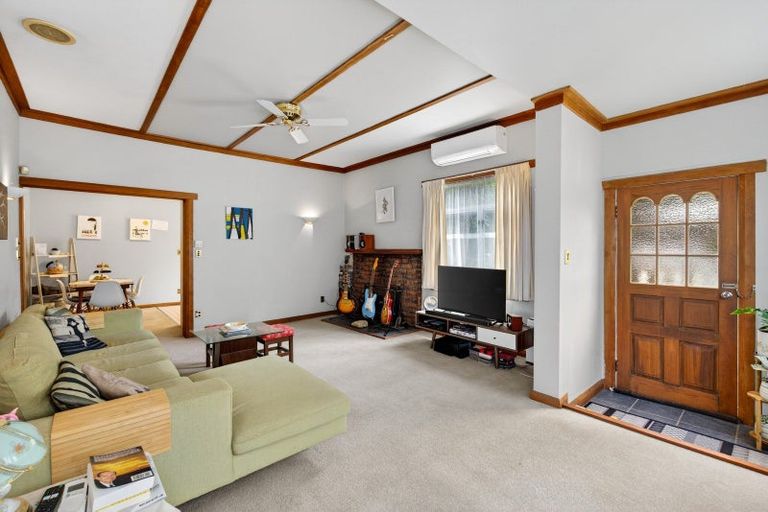 Photo of property in 10 Milton Road, Bluff Hill, Napier, 4110