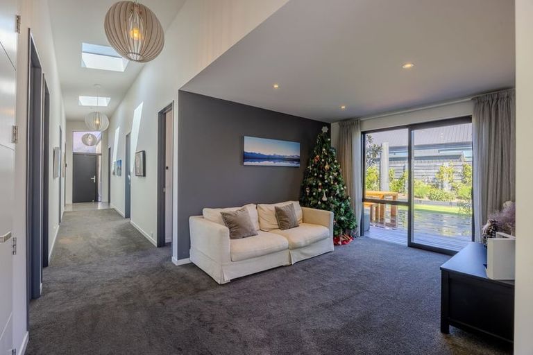 Photo of property in 87a Infinity Drive, Wanaka, 9305