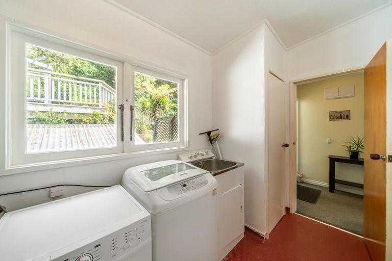 Photo of property in 42b Nikau Street, Eastbourne, Lower Hutt, 5013