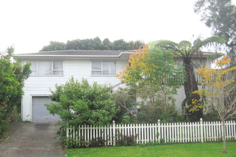 Photo of property in 57 Sunline Avenue, Massey, Auckland, 0614