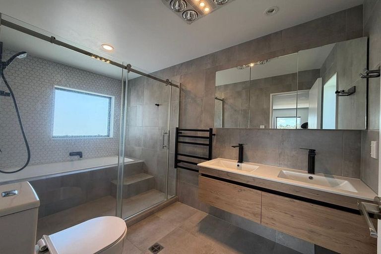 Photo of property in 94a Alton Avenue, Hillcrest, Auckland, 0627