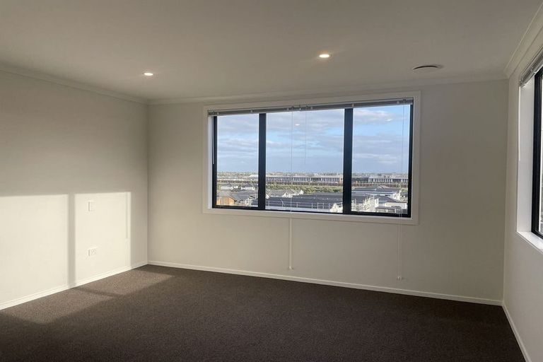 Photo of property in 2/333 Horsham Downs Road, Hamilton