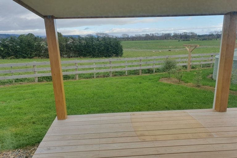 Photo of property in 113 Muhunoa Road West, Ohau, Levin, 5570