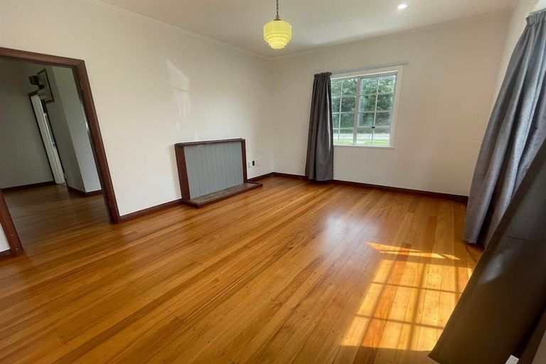 Photo of property in 6 Mclean Street, Woodville, 4920