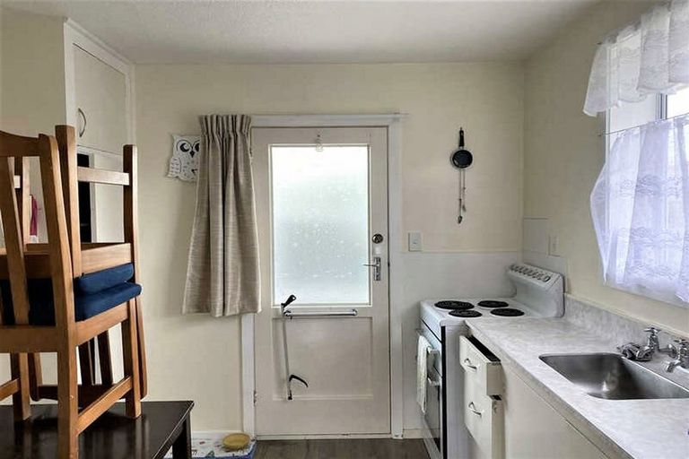 Photo of property in 2/510 Linwood Avenue, Woolston, Christchurch, 8062