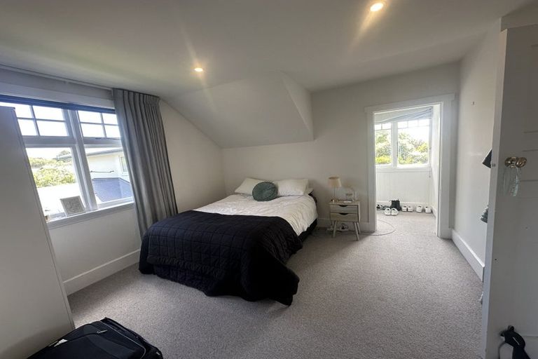 Photo of property in 33 Kotare Street, Fendalton, Christchurch, 8041