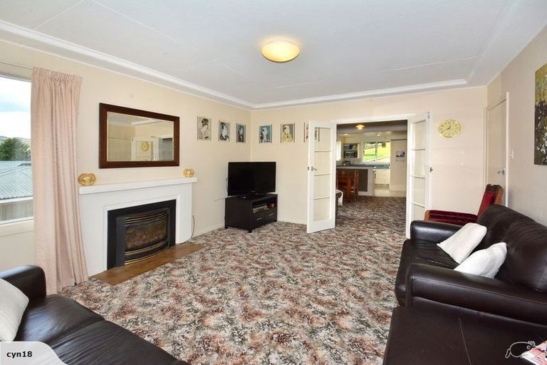 Photo of property in 23 Upland Street, Helensburgh, Dunedin, 9010