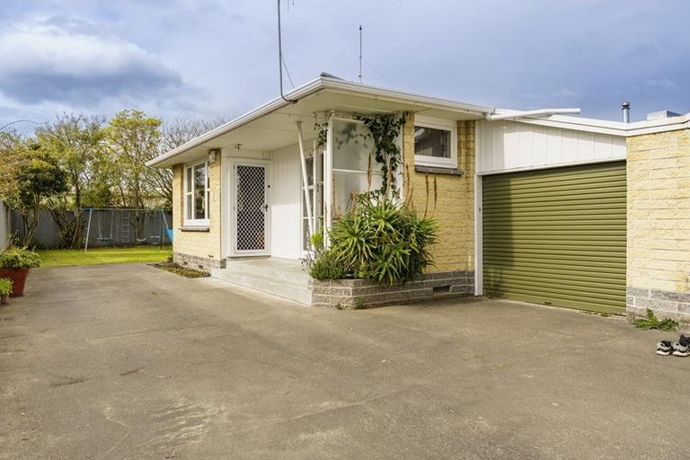 Photo of property in 202a Grove Road, Mayfair, Hastings, 4122