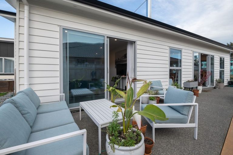 Photo of property in 19 Breakwater Way, Whitby, Porirua, 5024